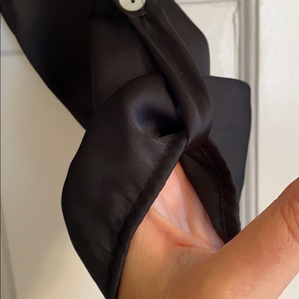 5/48 Black Romper - Picture 2 of 8